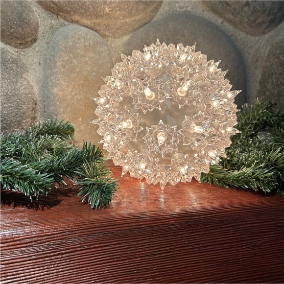 POTTERY BARN small 6” white light lit sphere for indoor and outdoor use - Picture 1 of 4